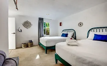 Tulum Aura Beach 3*,